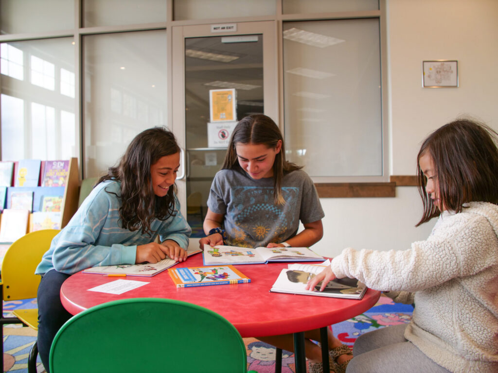 library-girls-local3