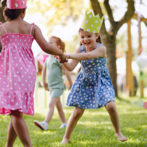 kids-play-move