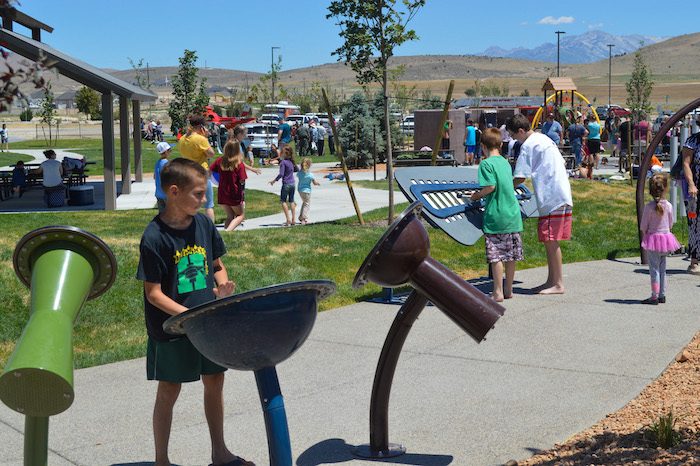 eagle mountain parks
outdoor space