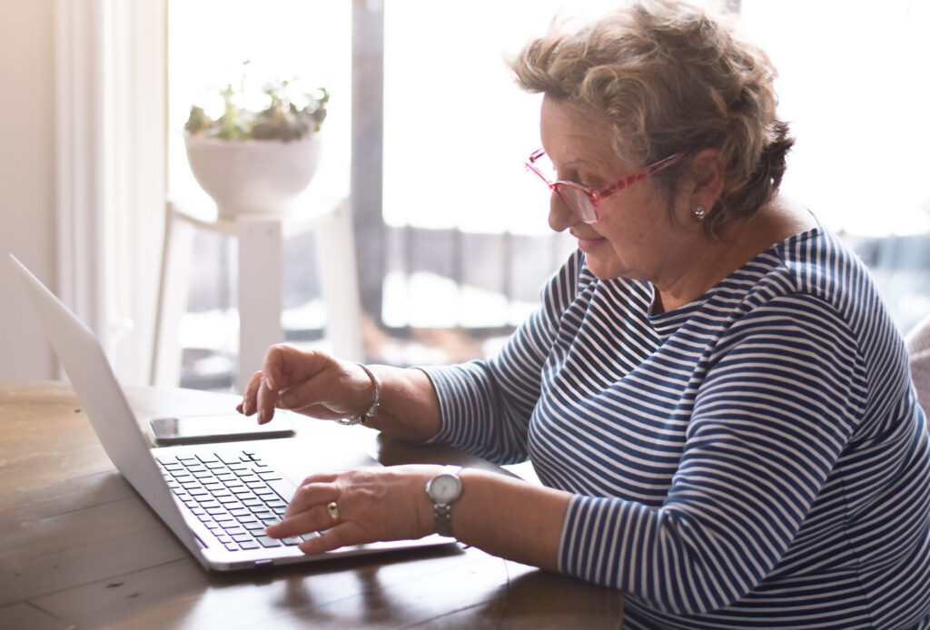 Eagle-Mountain-Senior-Computer-Class