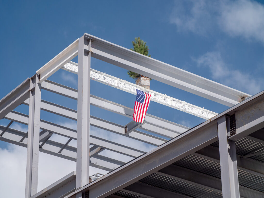 Ceremony-Topping-Off-QTS-Datacenter