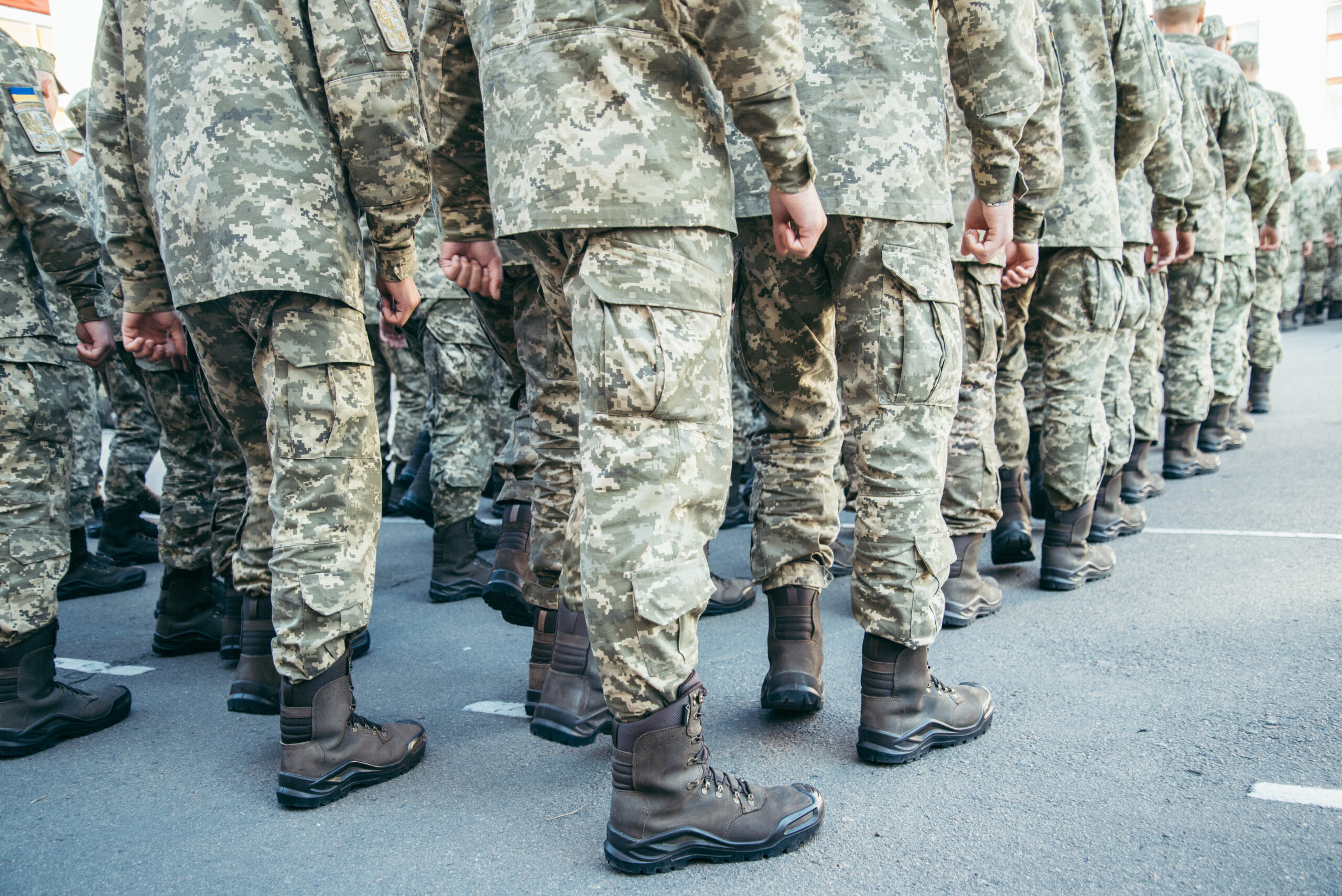 Military-boots-army-walk